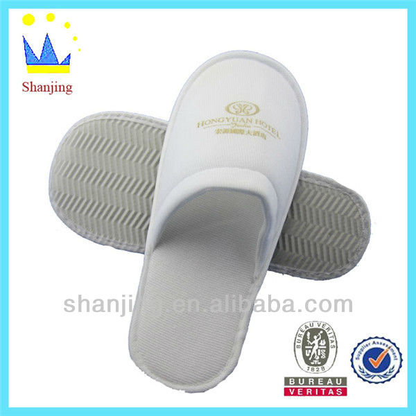 Supply hotel slippers and bath slippers and beach slippers