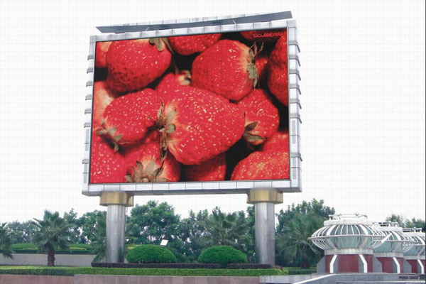 Commercial Advertising Single Column P10 Outdoor Full Color LED Billboard